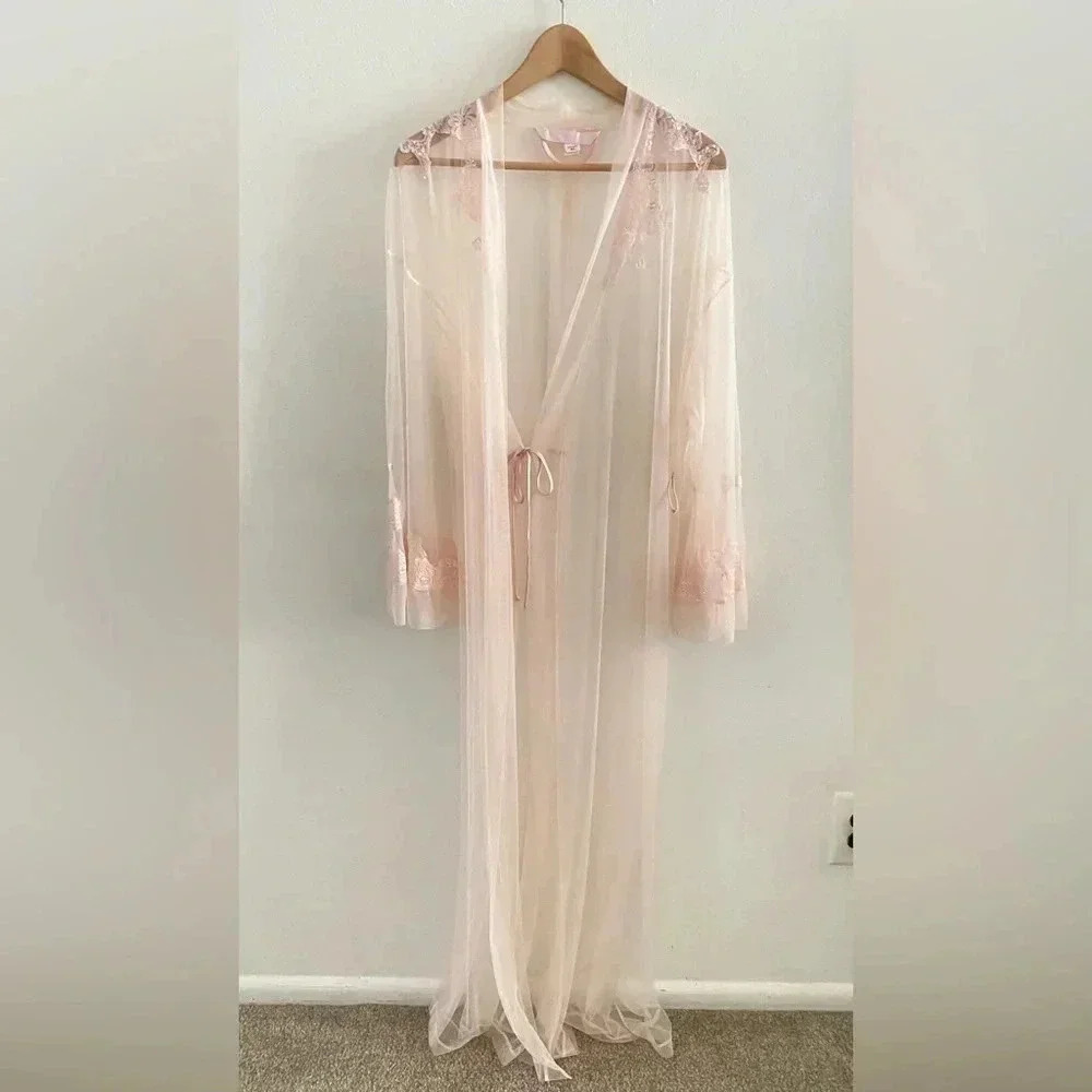Victorias Secret See Thru Soft Pink Tulle Lace Tunic Robe‎ Romantic Sexy Women M